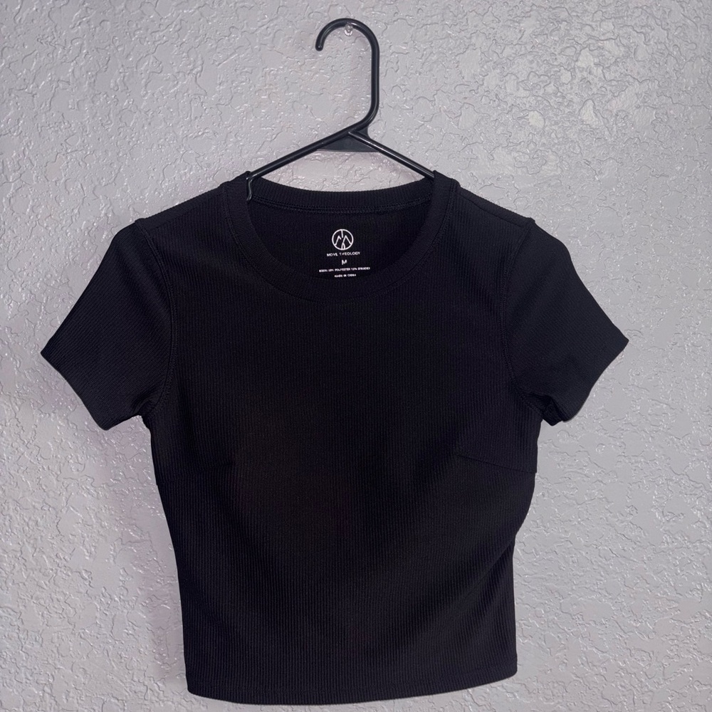 Elegant Black Fitted Crop Top